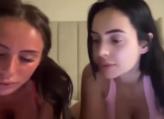 cocolande.fr leak carla talon MYM Livestream with Lea Mary