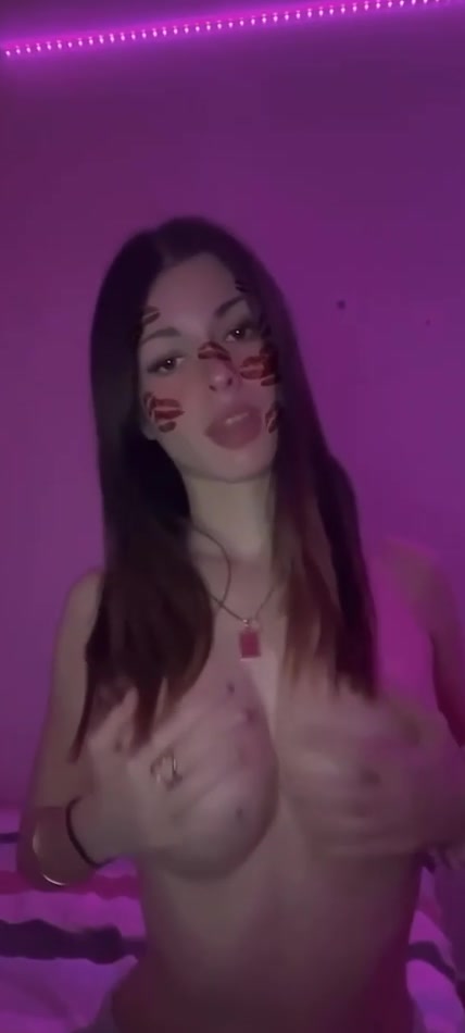 cocolande.fr leak clara lstn nude striptease