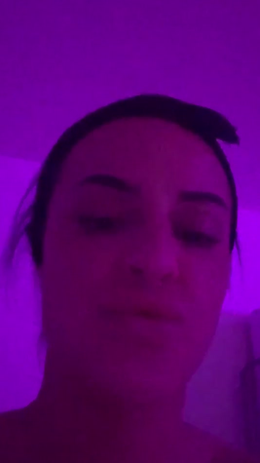 cocolande.fr leak julie bacha Fucked while Cleaning the House