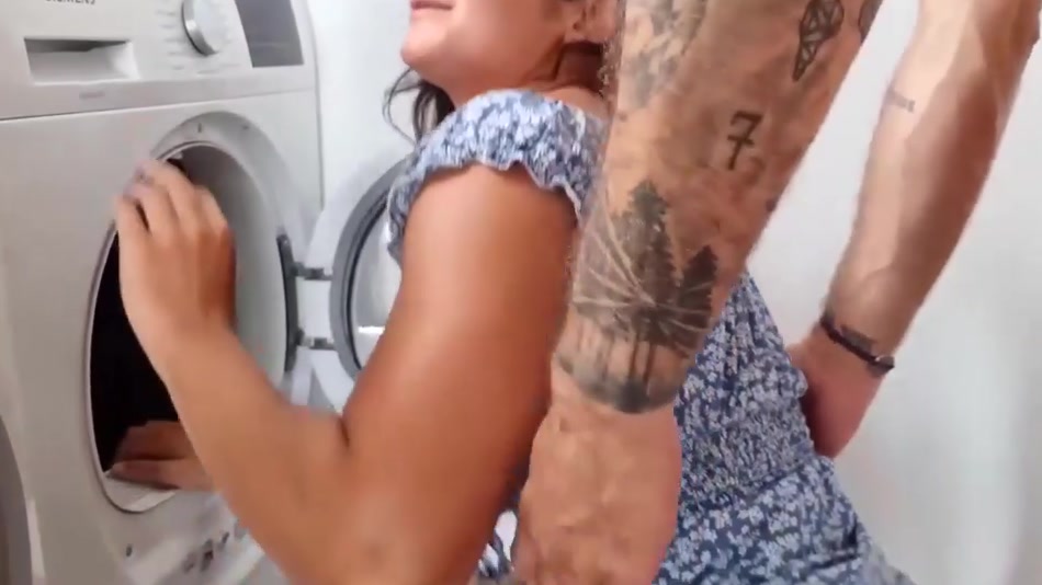 cocolande.fr leak lauren walker gets anal while stucked in the washing machine cocolande.fr leak lauren walker gets anal while stucked in the washing machine