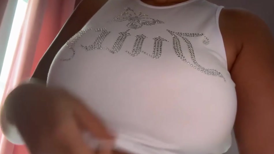 cocolande.fr leak ruby nikara shows her boobs